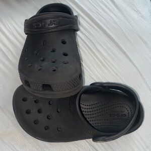 CROCS Black Ventilated Clogs